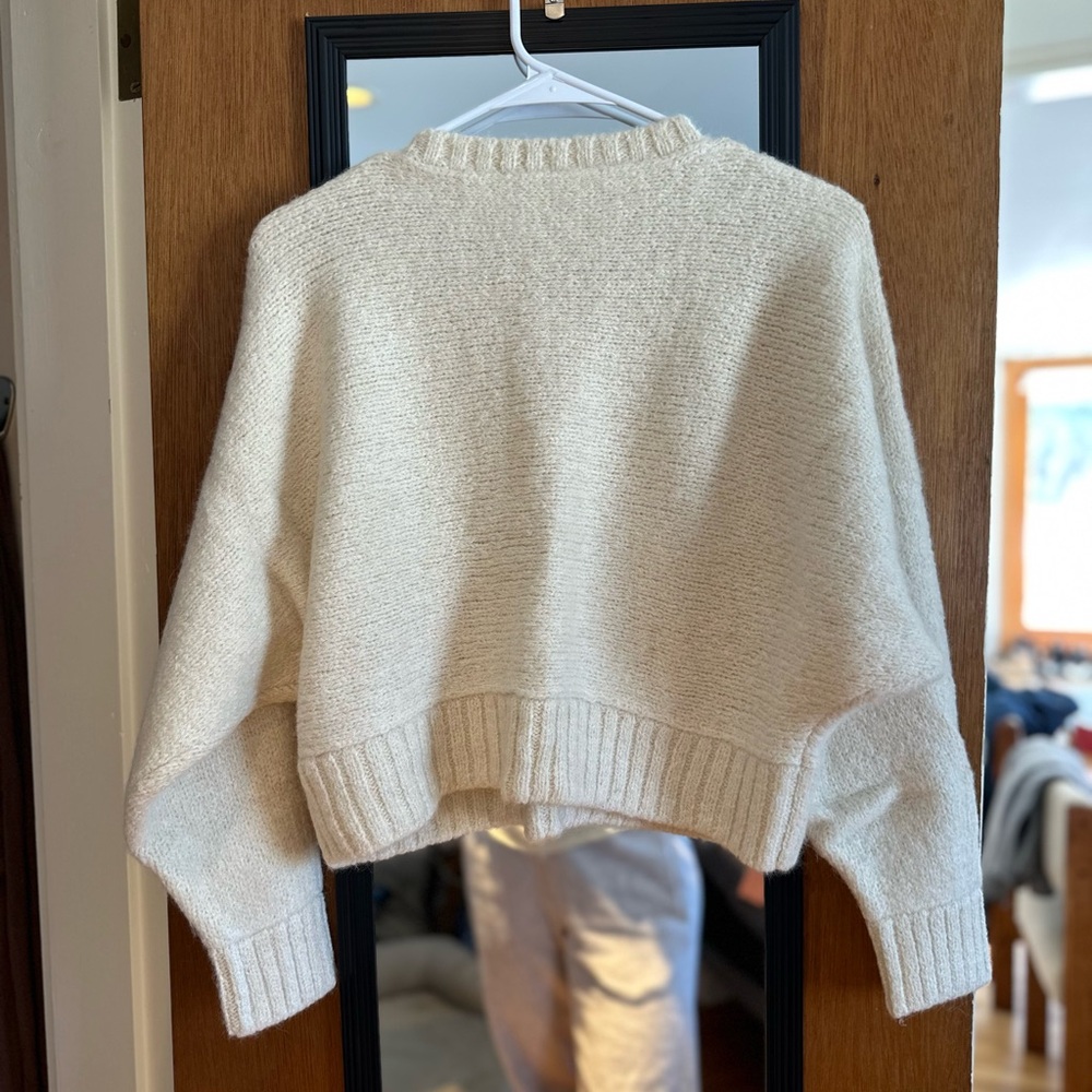Babaton by Aritzia Cropped Sweater - Picture 2 of 4